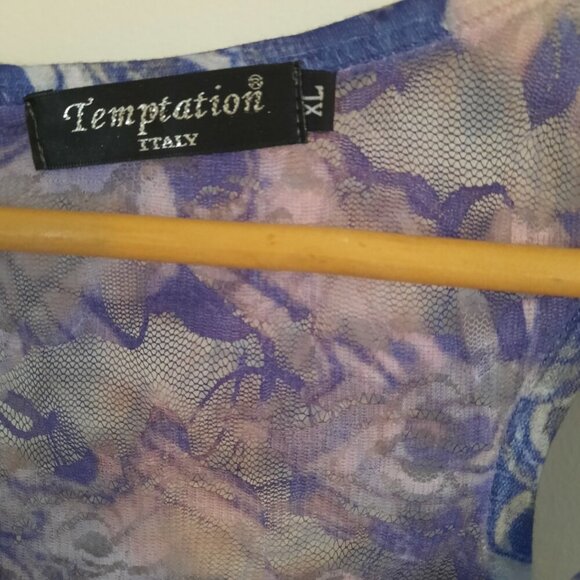 Temptation Italy XL blouse. Semi sheer. Lightweight - Picture 3 of 5